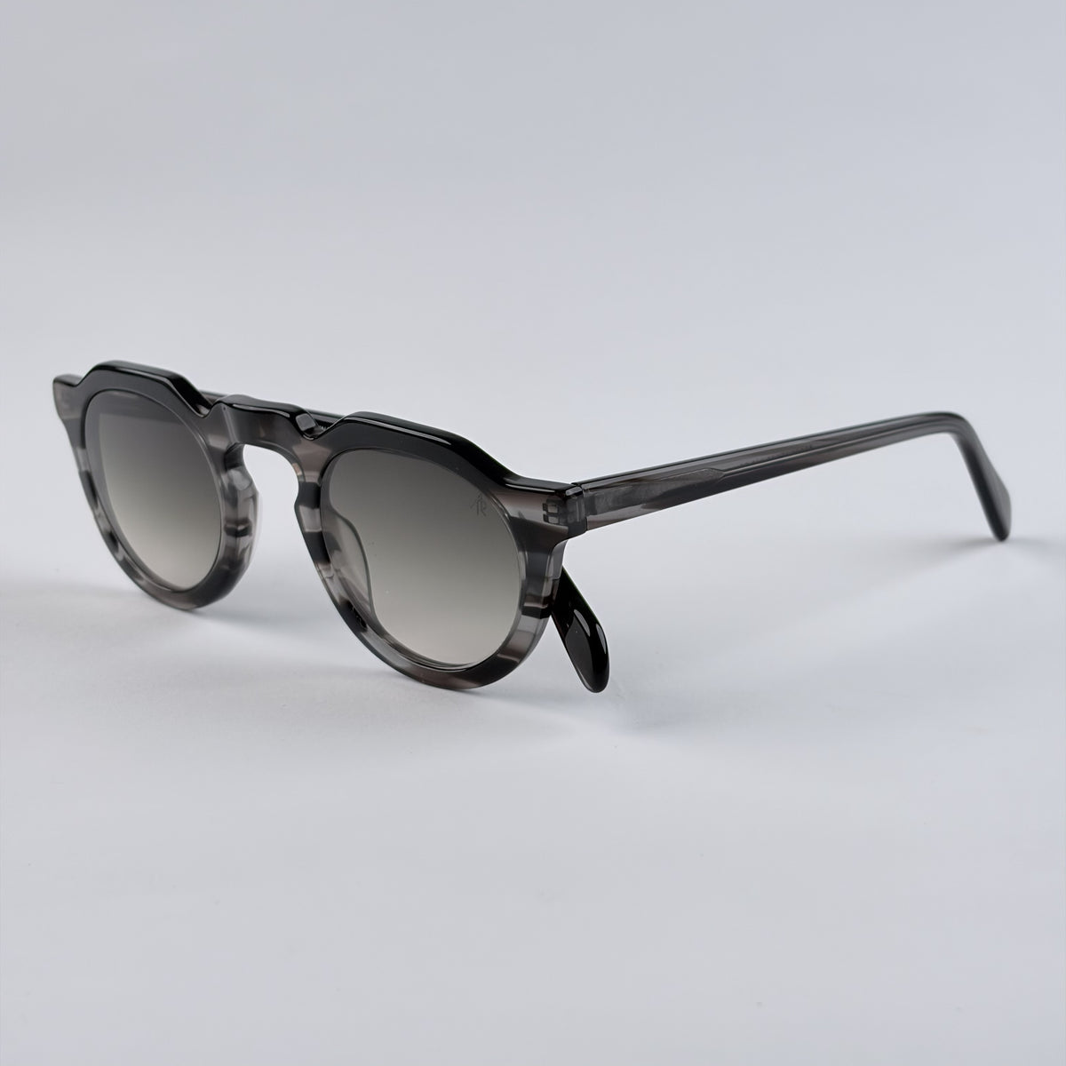 ARTISAN-Sunglasses 148-26-45 Size