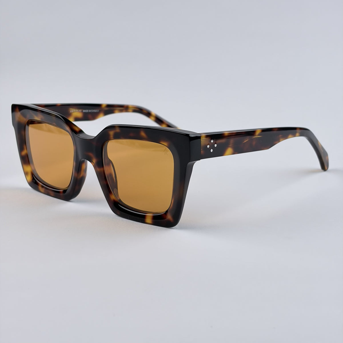 ARTISAN-Sunglasses Size 148-22-49
