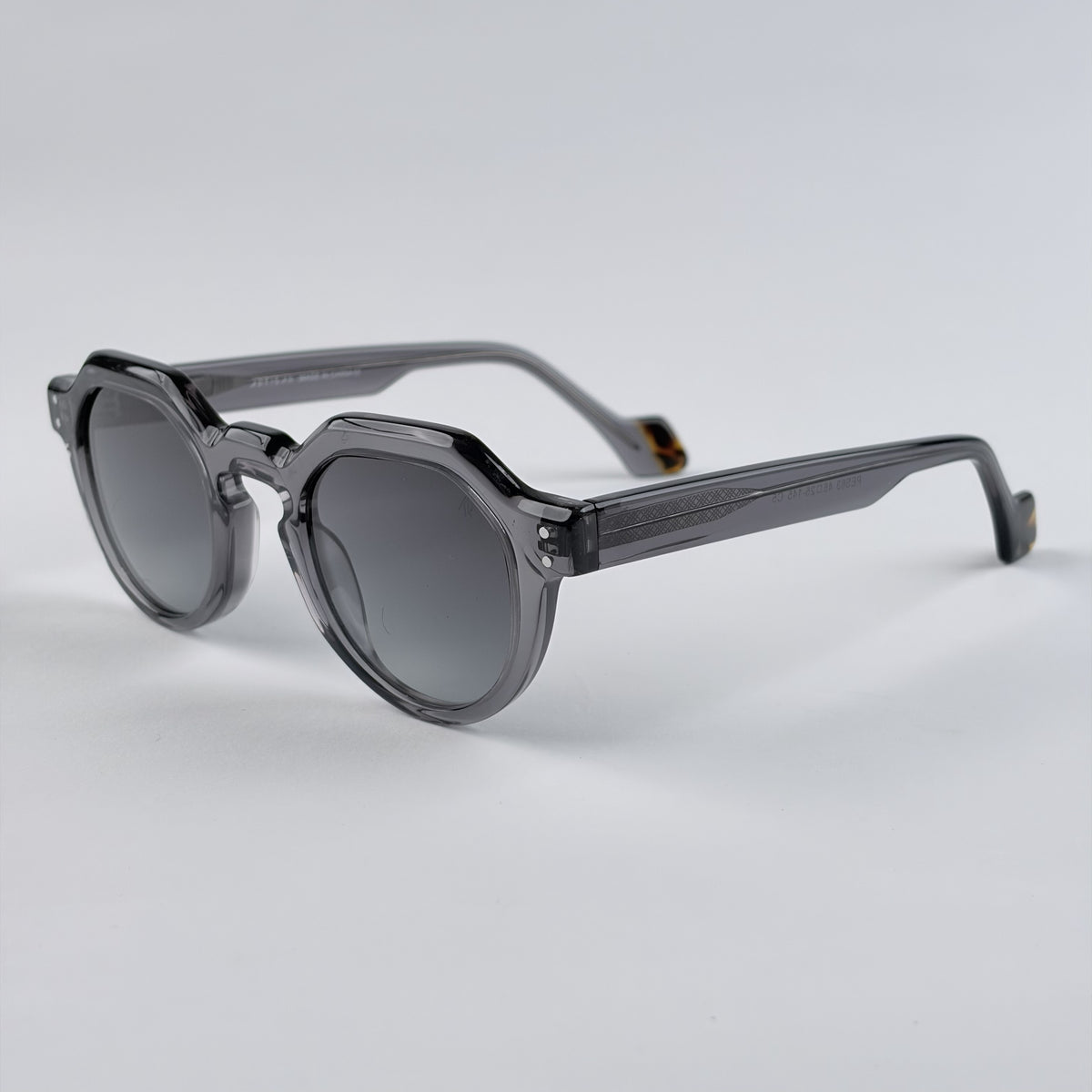 ARTISAN-Sunglasses Size 145-23-45