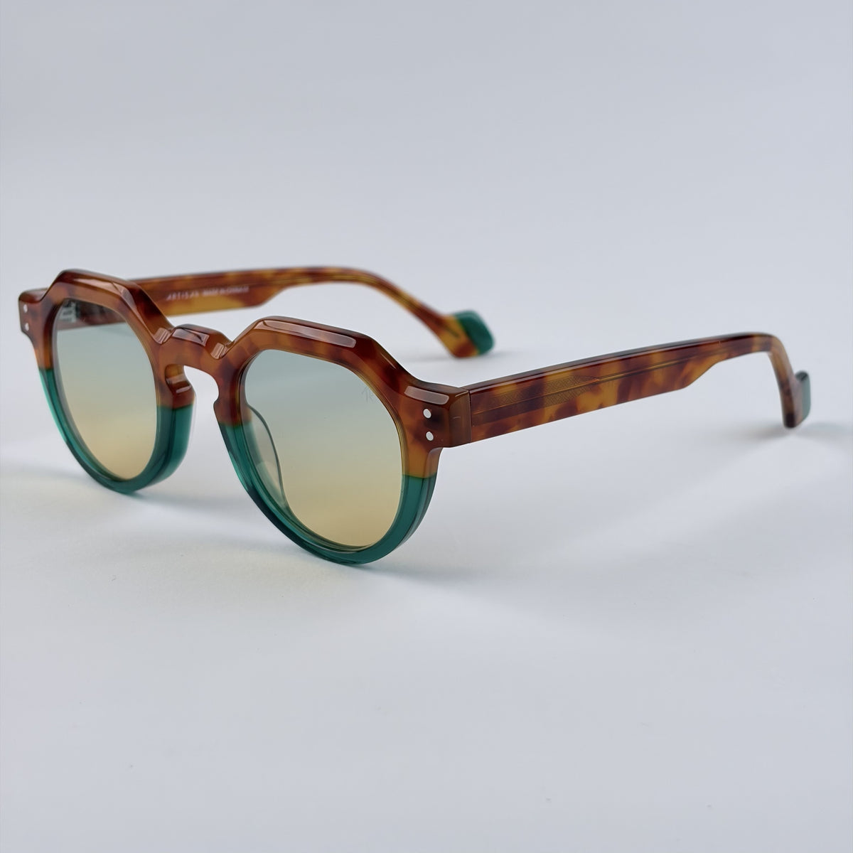 ARTISAN-Sunglasses Size 145-23-45