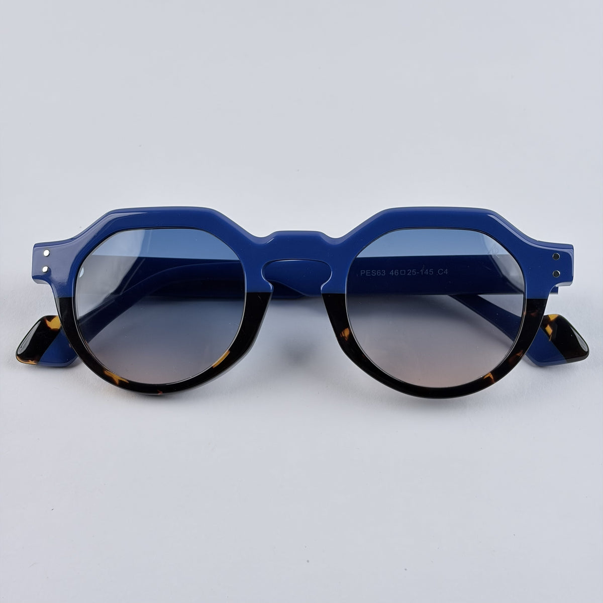 ARTISAN-Sunglasses Size 145-23-45