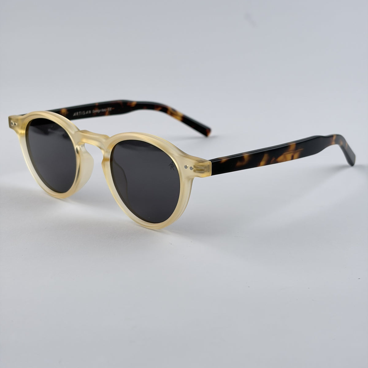 ARTISAN-Sunglasses Size  147-23-46