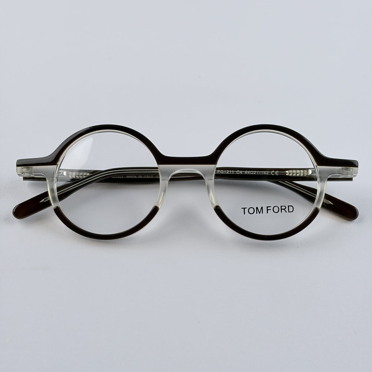 TOM FORD Acetate 142-21-44 Size