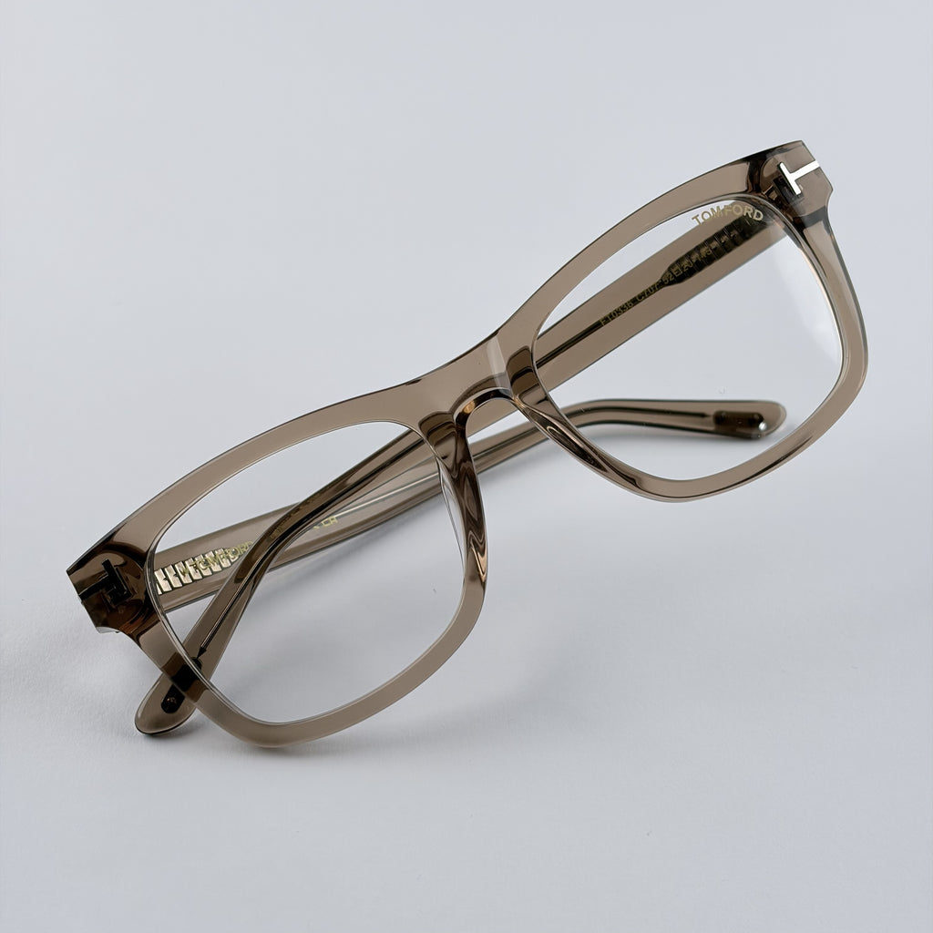 TOM FORD Acetate 145-20-52 Size