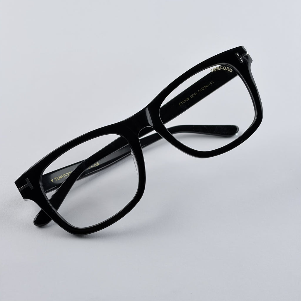 TOM FORD Acetate 145-20-52 Size